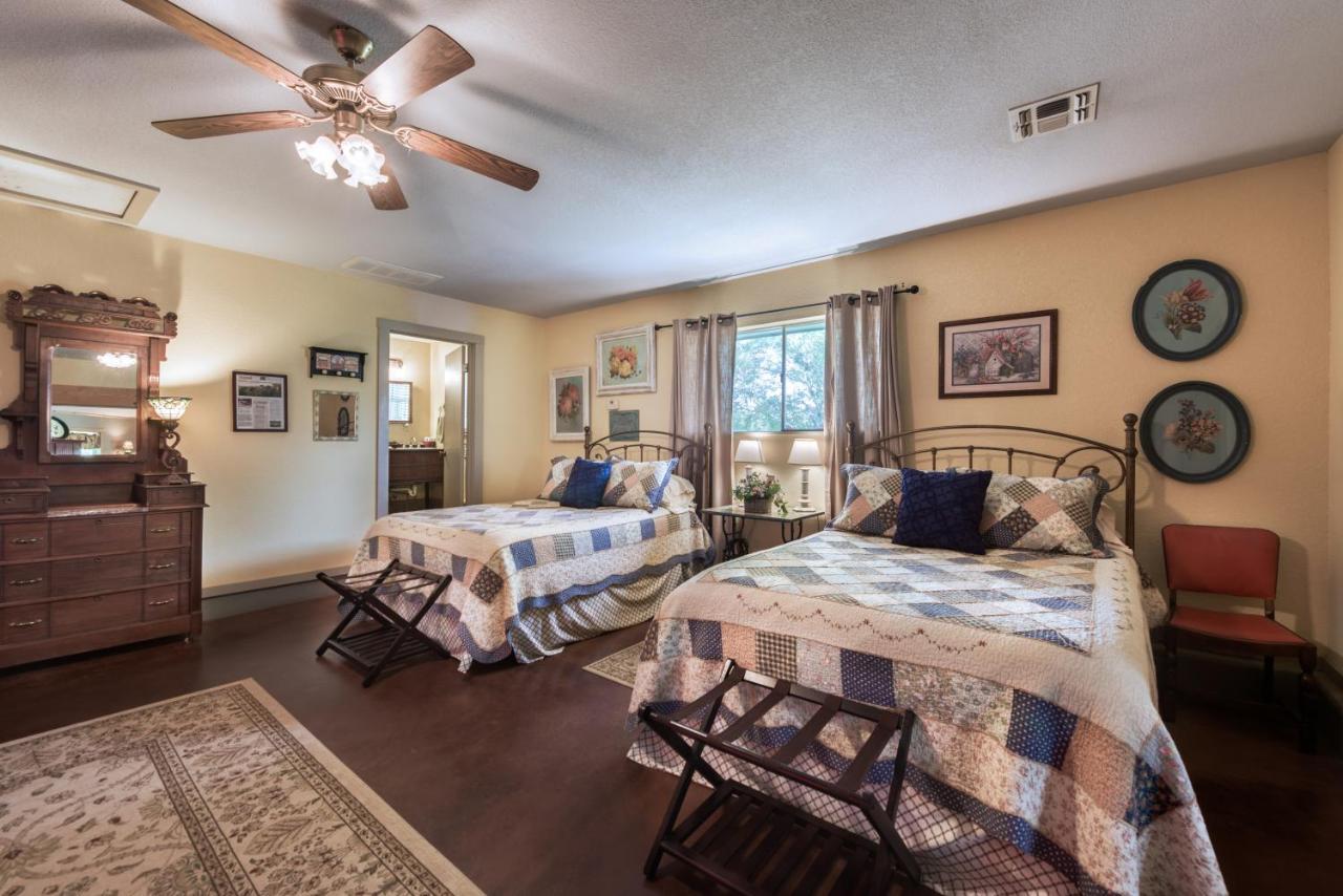 Barons Creekside Resort Fredericksburg Esterno foto