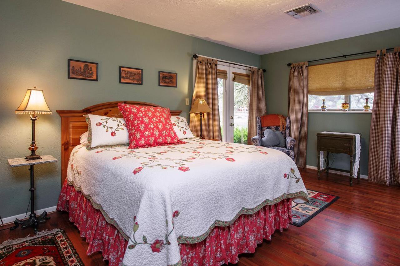Barons Creekside Resort Fredericksburg Esterno foto
